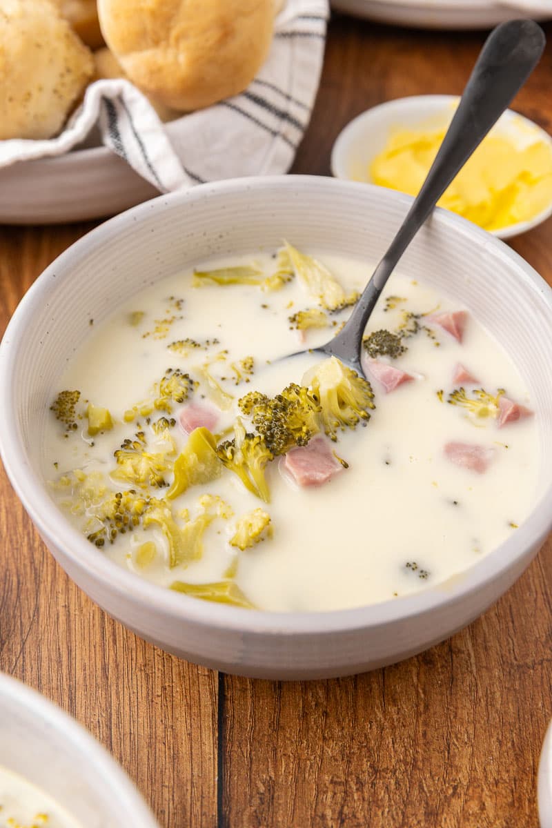 Cream of Broccoli Soup With Cheese