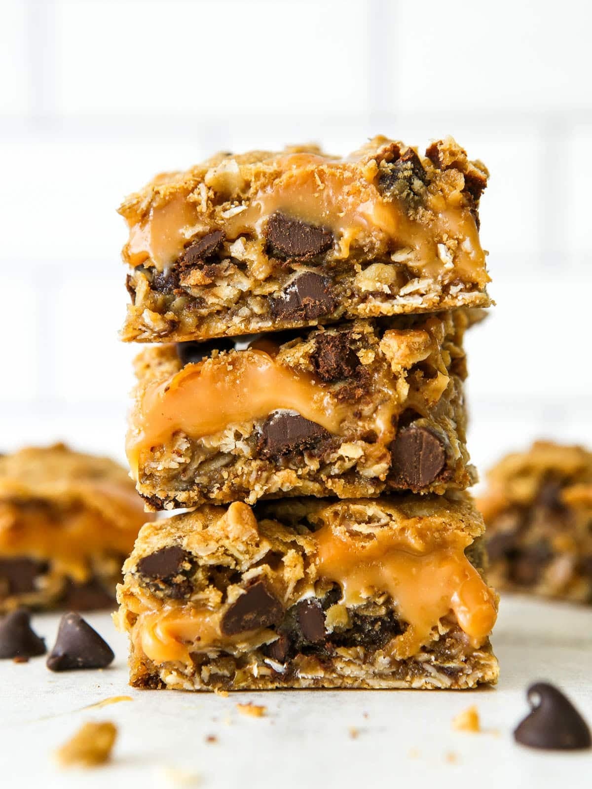Caramel Chocolate Chip Oat Bars