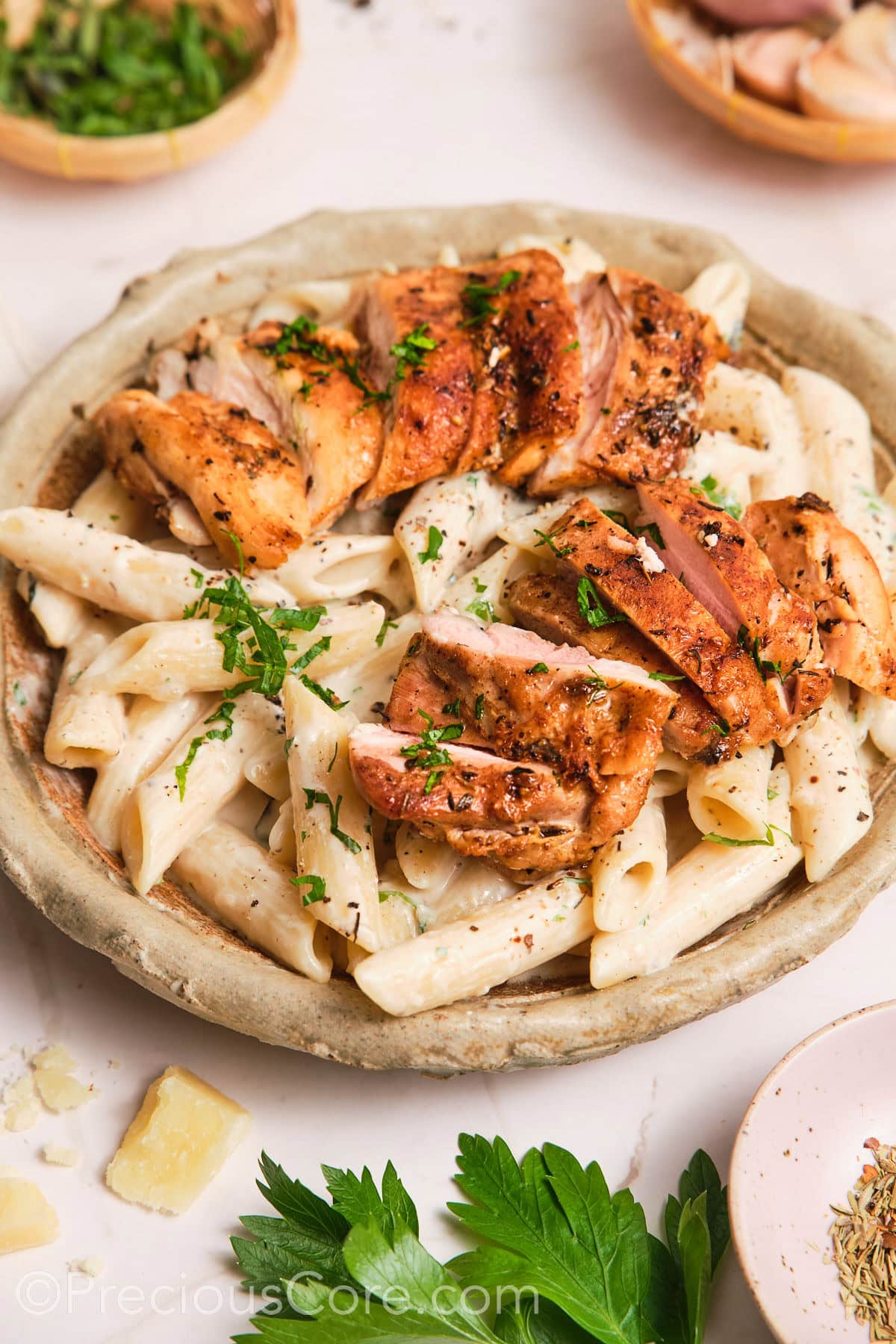 One Pot Creamy Chicken Pasta
