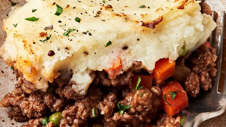 Easy, Classic Shepherd’s Pie (Beef Or Lamb!)