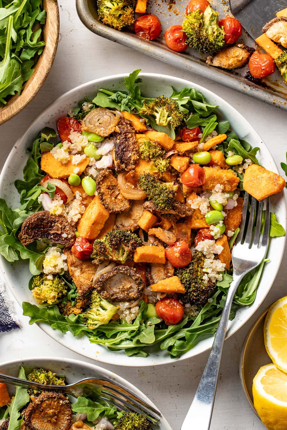Vegan Quinoa Bowl with Roasted Vegetables