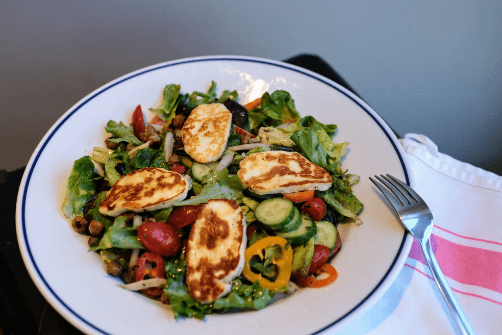 Halloumi Cheese Salad with Mint Dressing
