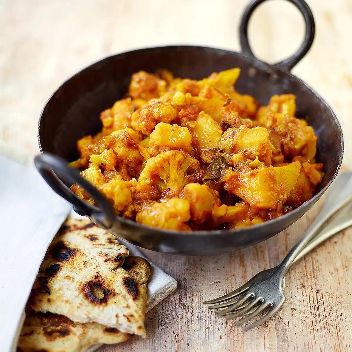 Potato & cauliflower curry
