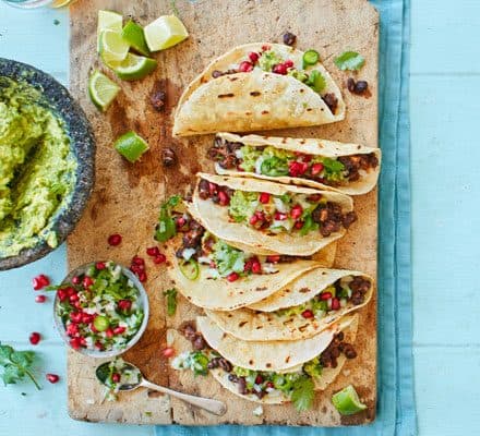 Spicy black bean tacos