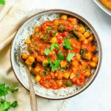 Cozy Chickpea Curry (20 Minutes!)