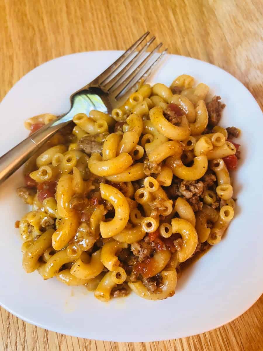 One Pan Chili Mac and Cheese