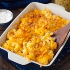 Easy Baked Mac and Cheese Recipe