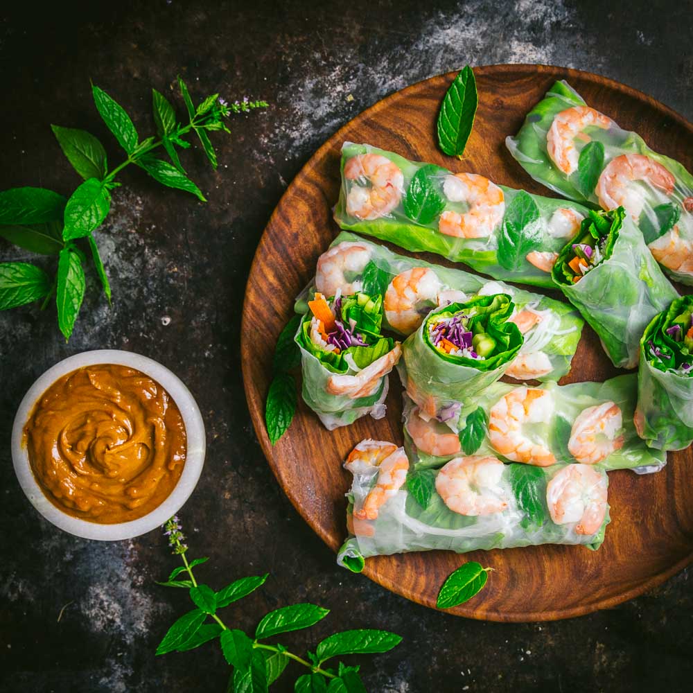 Vietnamese Summer Rolls with Peanut Dipping Sauce
